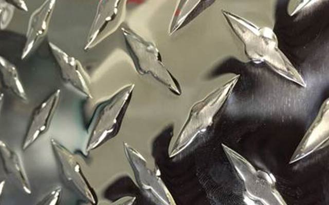 花紋鋁板材規(guī)格有哪些？常見種類有什么？