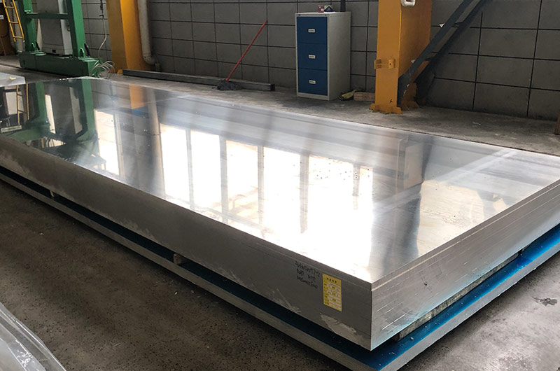 河南明泰鋁業(yè)模具鋁板原材料5052鋁板、6061鋁板